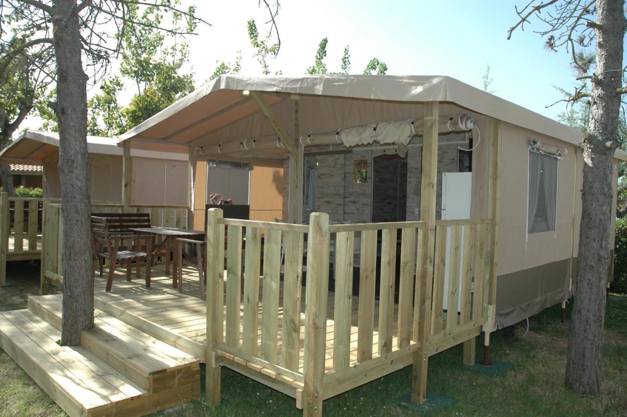La Risacca Family Camping Village Porto SantʼElpidio Esterno foto