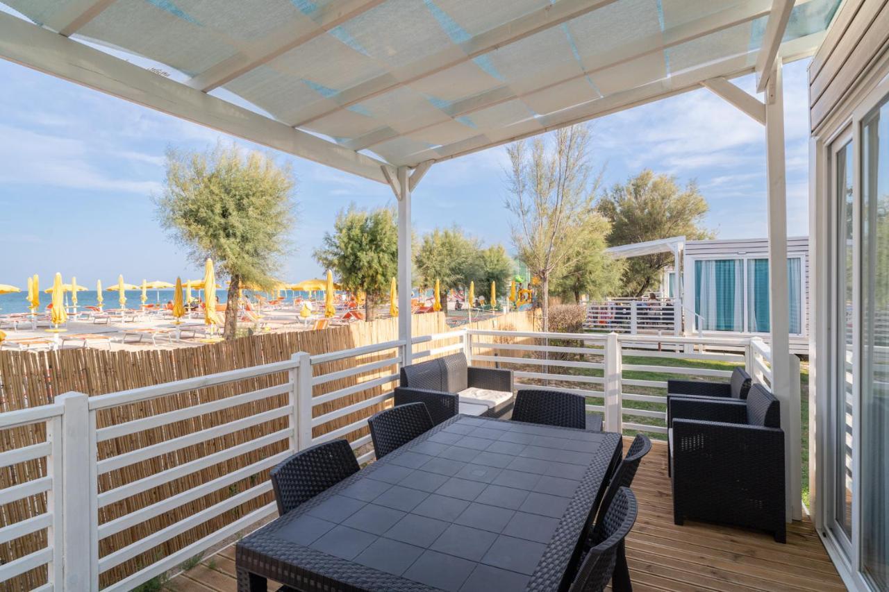 La Risacca Family Camping Village Porto SantʼElpidio Esterno foto
