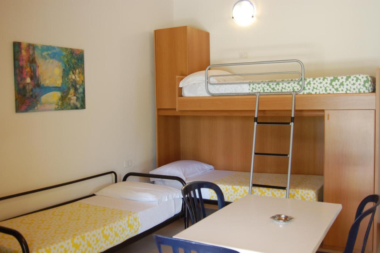 La Risacca Family Camping Village Porto SantʼElpidio Esterno foto