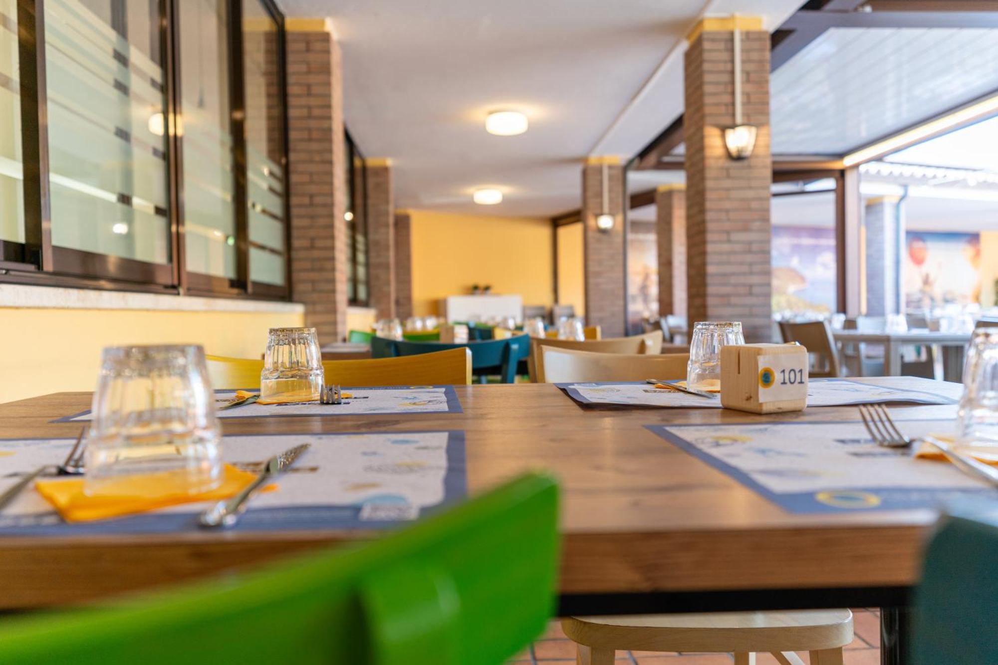 La Risacca Family Camping Village Porto SantʼElpidio Esterno foto